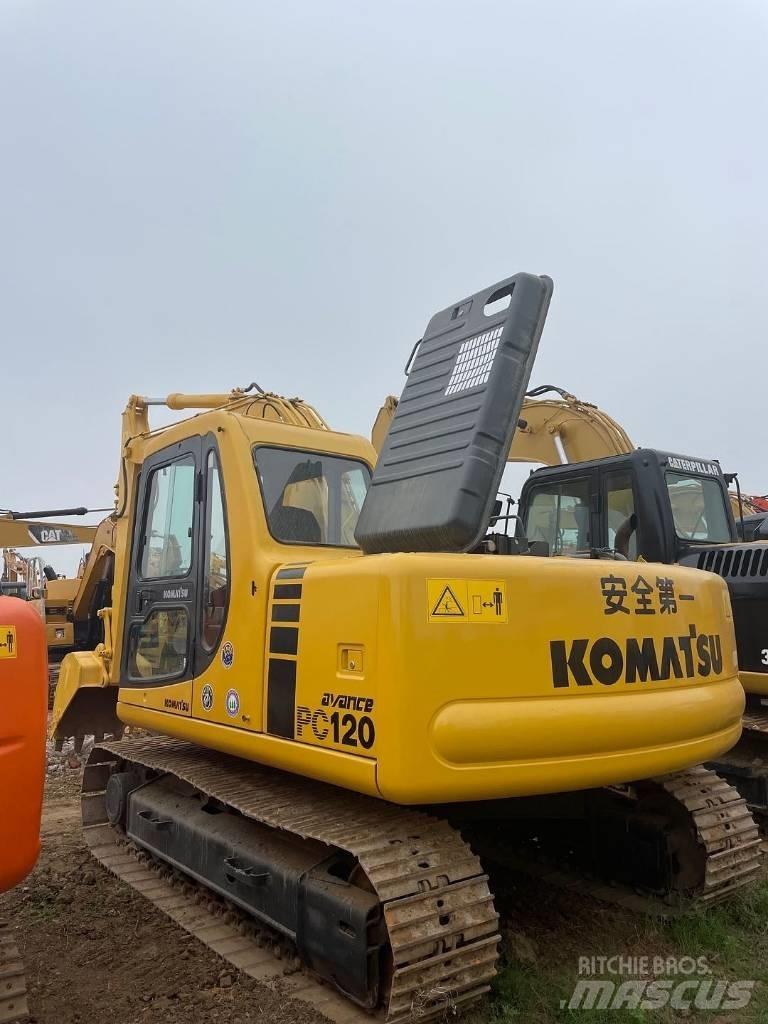 Komatsu PC 120 Гусеничні екскаватори