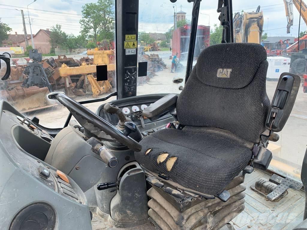 CAT 442 D Екскаватори-навантажувачі