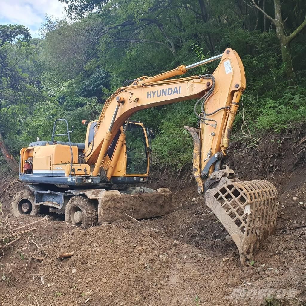 Hyundai Robex 140 W Колісні екскаватори