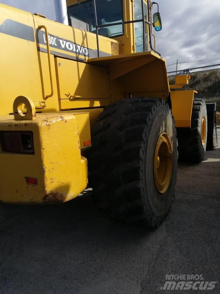 Volvo L 180 C Фронтальні навантажувачі