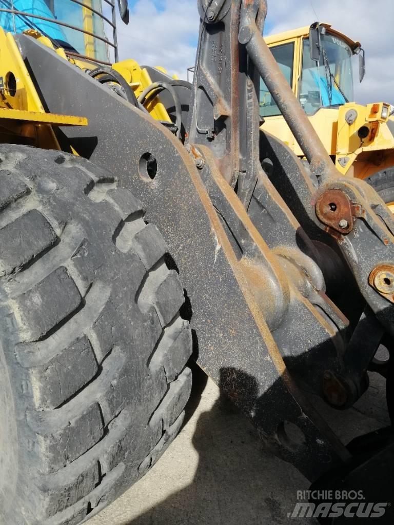Volvo L 180 C Фронтальні навантажувачі