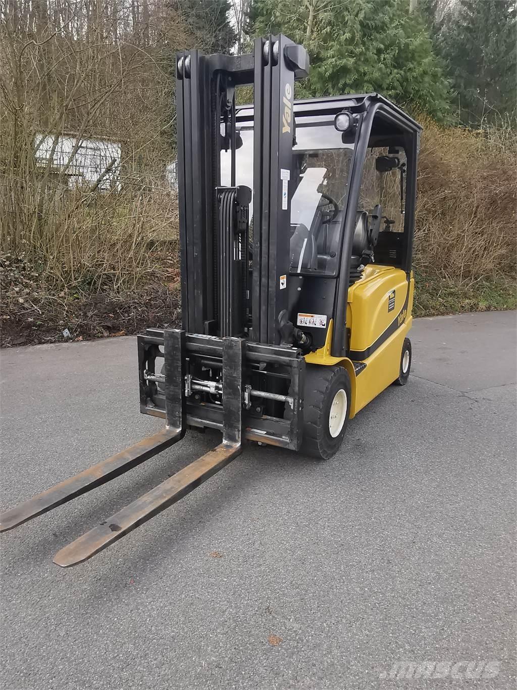 Yale ERP30VL Електронавантажувачі