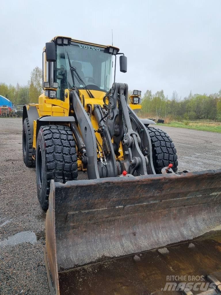 Volvo L 70 F Фронтальні навантажувачі