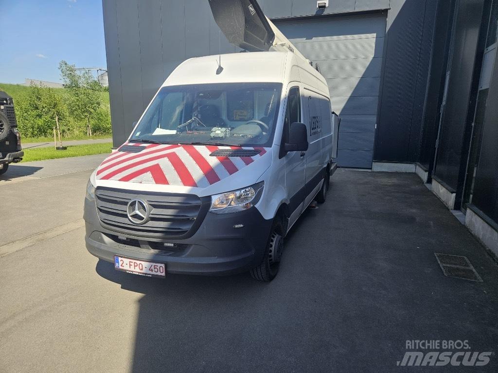 VERSALIFT VT 145 F Автовишки на базі вантажівки