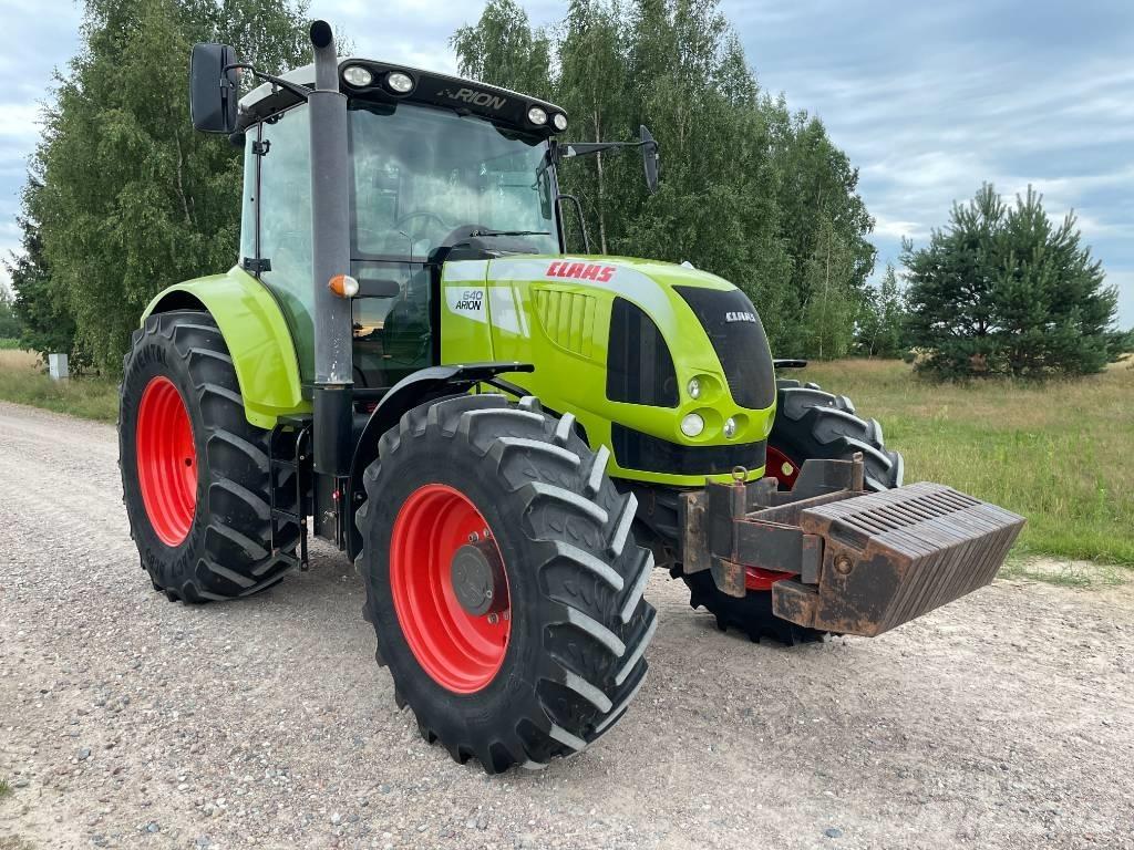 CLAAS Arion 640 Трактори