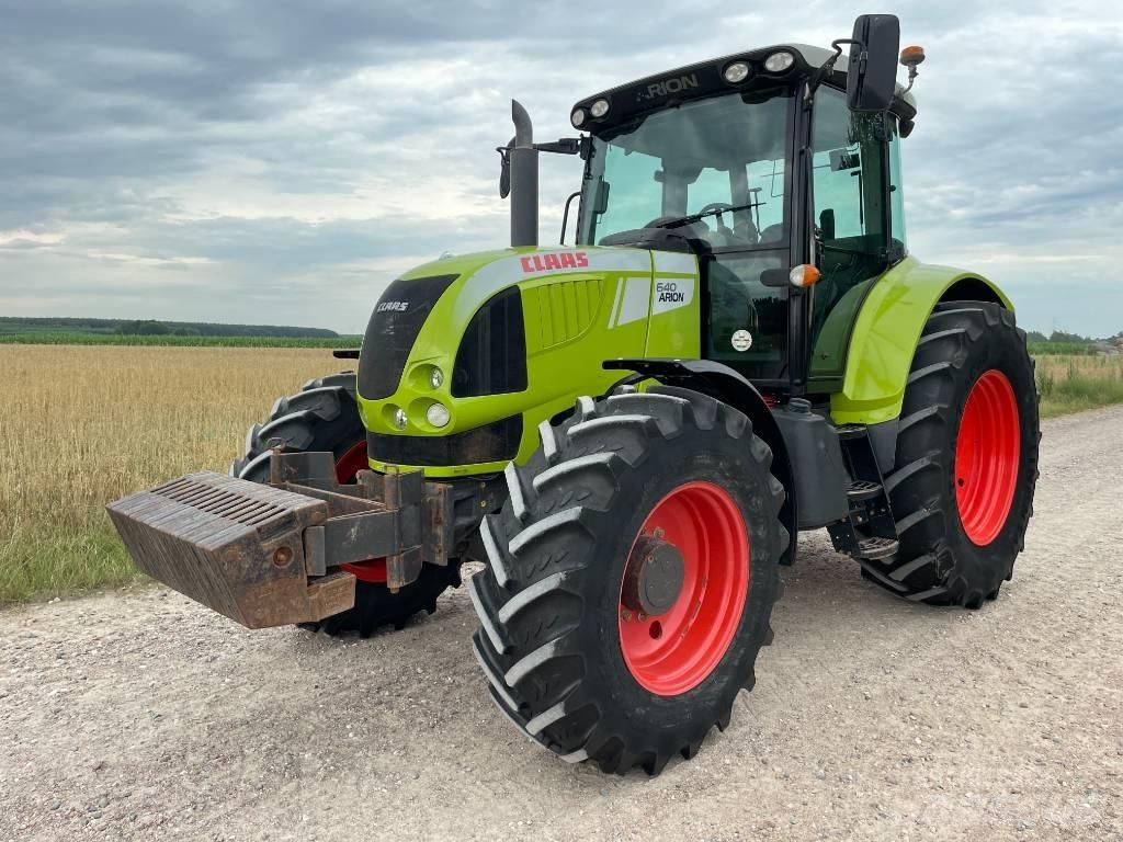CLAAS Arion 640 Трактори