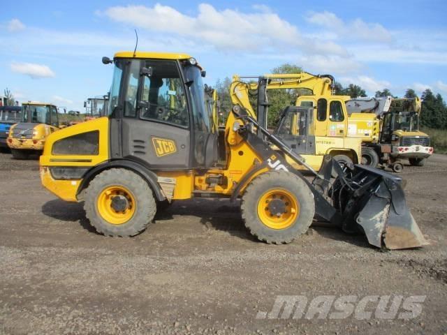 JCB 407 Фронтальні навантажувачі
