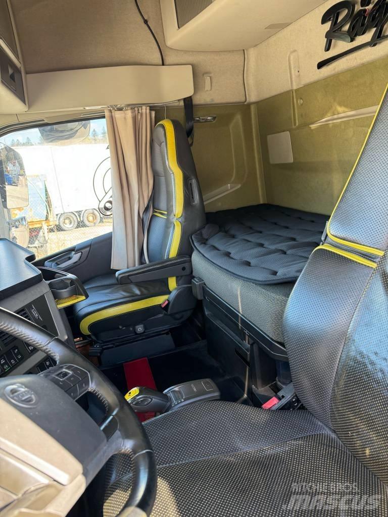 Volvo FH 16 750 Шасі з кабіною