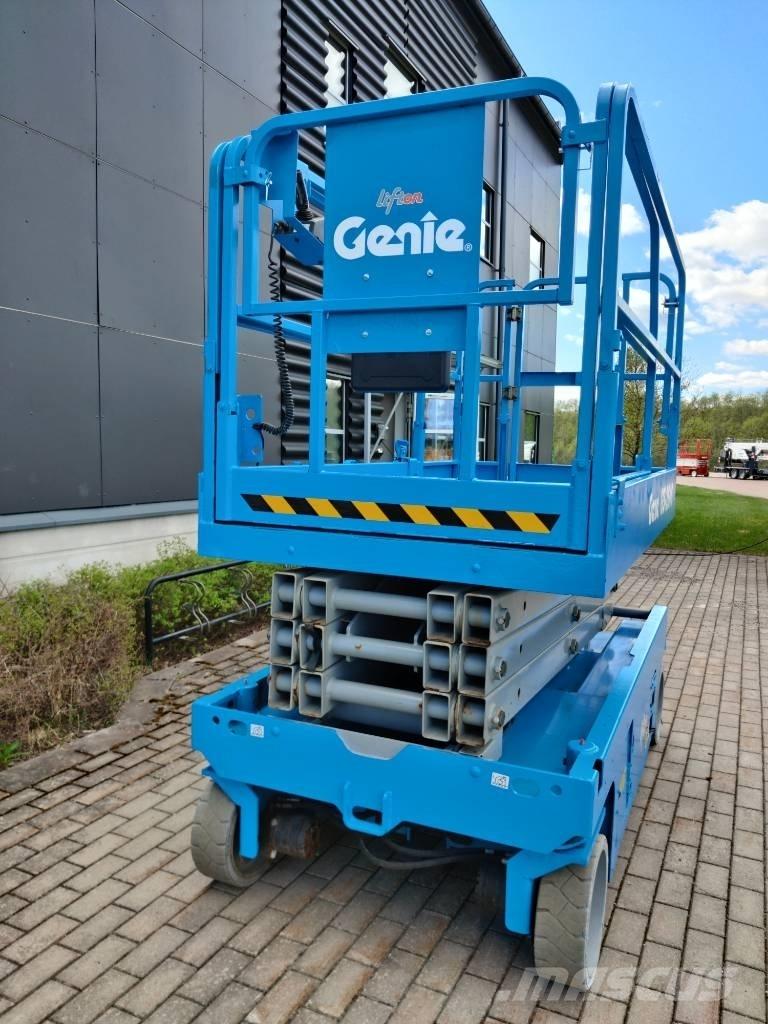 Genie GS 2646 Вертикальні щоглові підйомники