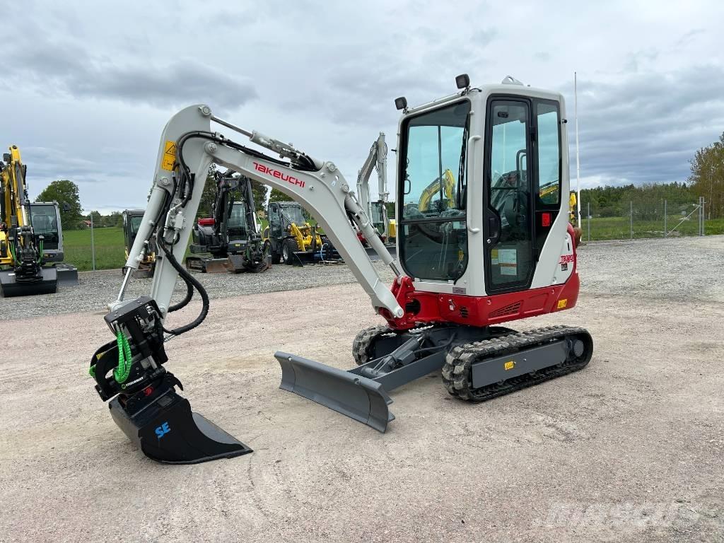 Takeuchi TB320 Міні-екскаватори < 7т