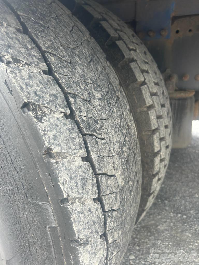 Volvo FM 11 330 Шасі з кабіною