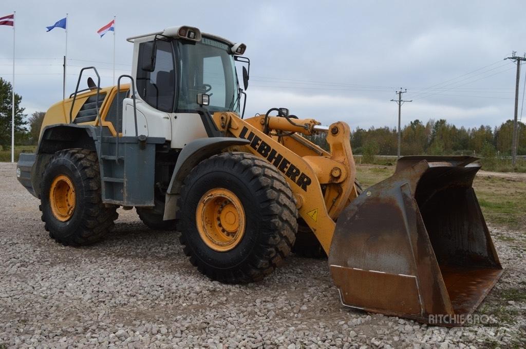 Liebherr 556 2plus2 Навантажувачі зі змінним робочим обладнанням