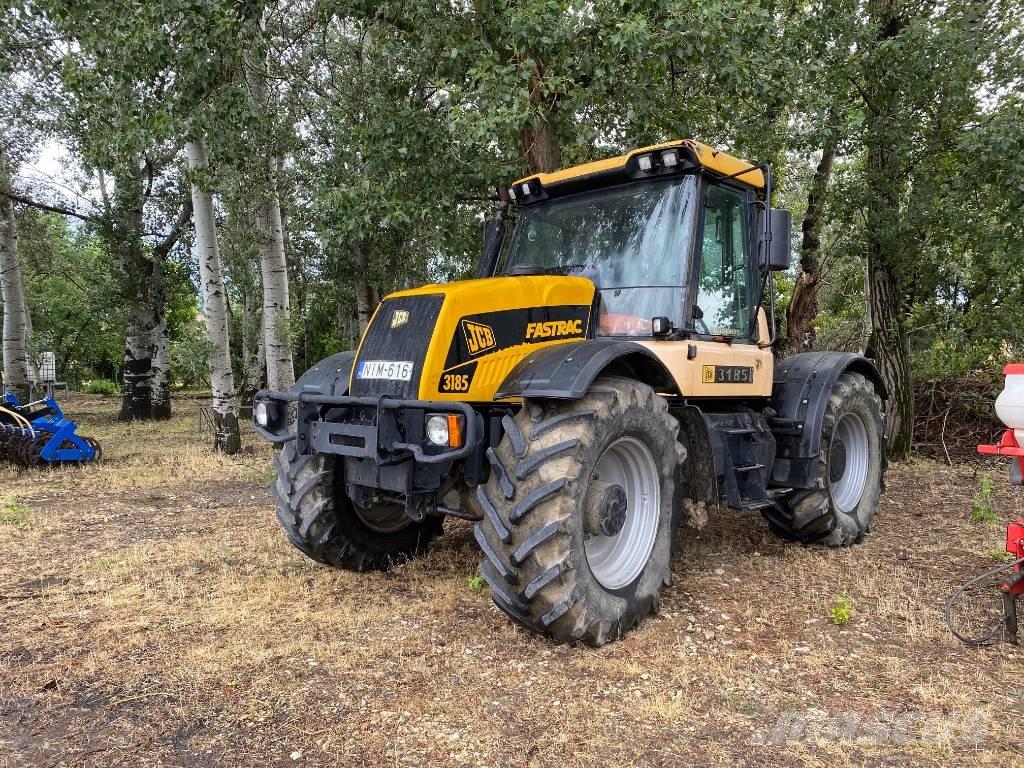 JCB Fastrac 3185 Трактори