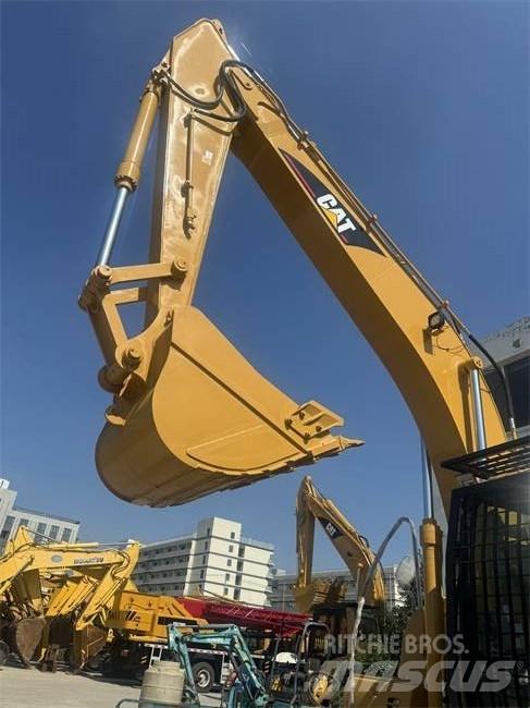 CAT 320 C L Гусеничні екскаватори
