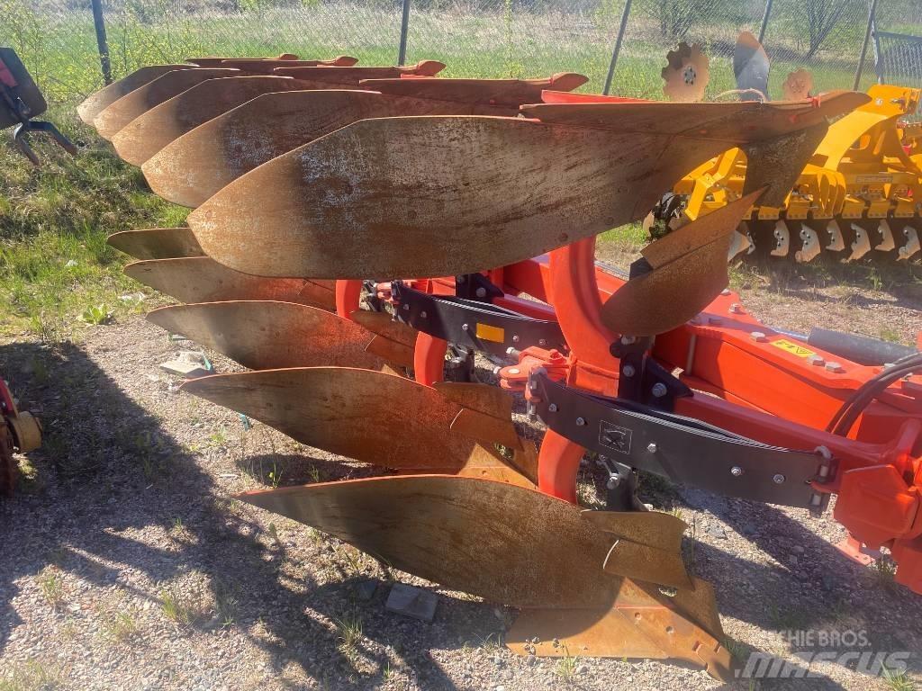 Kubota RM 300 SV Реверсивні плуги