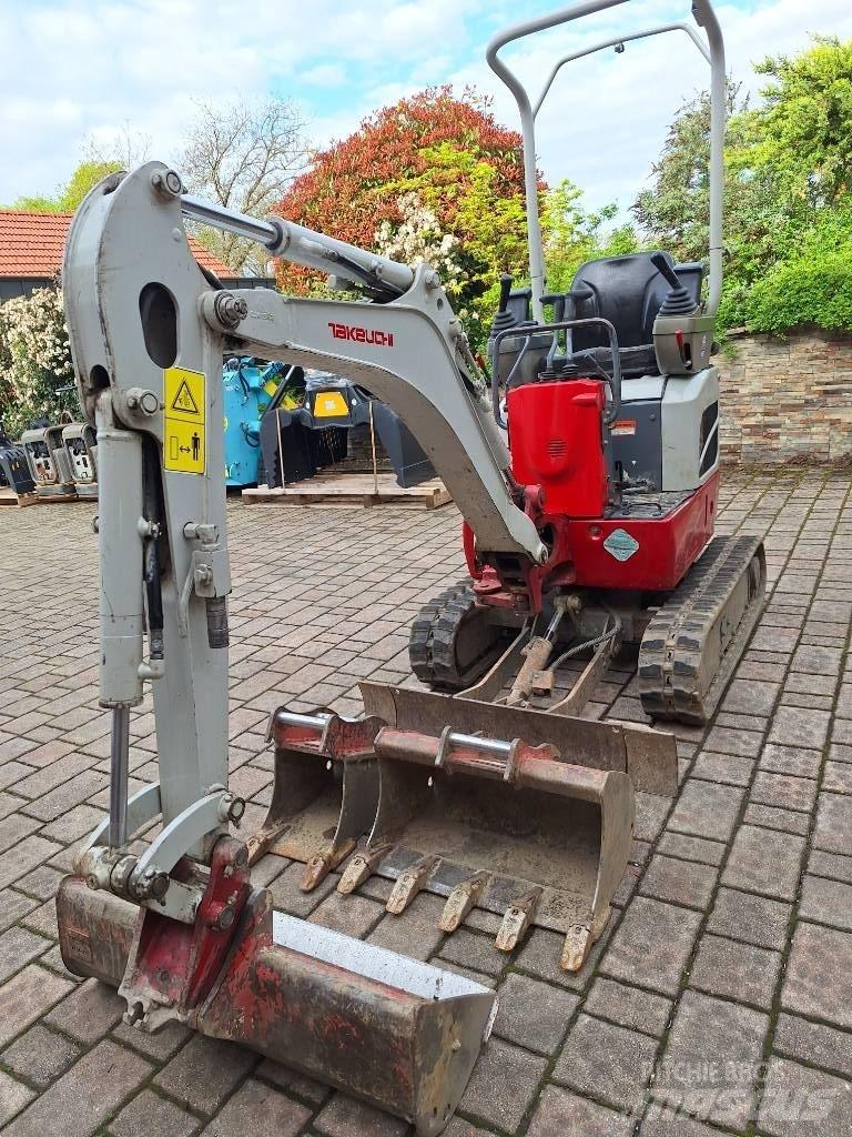 Takeuchi TB 210 R Міні-екскаватори < 7т