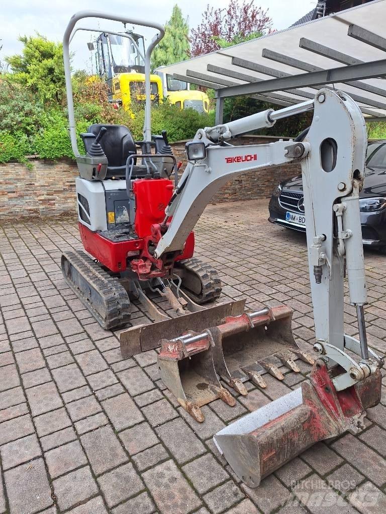 Takeuchi TB 210 R Міні-екскаватори < 7т