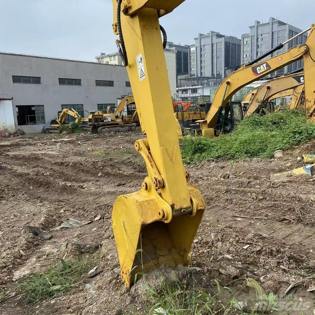 Komatsu PC 60 Гусеничні екскаватори