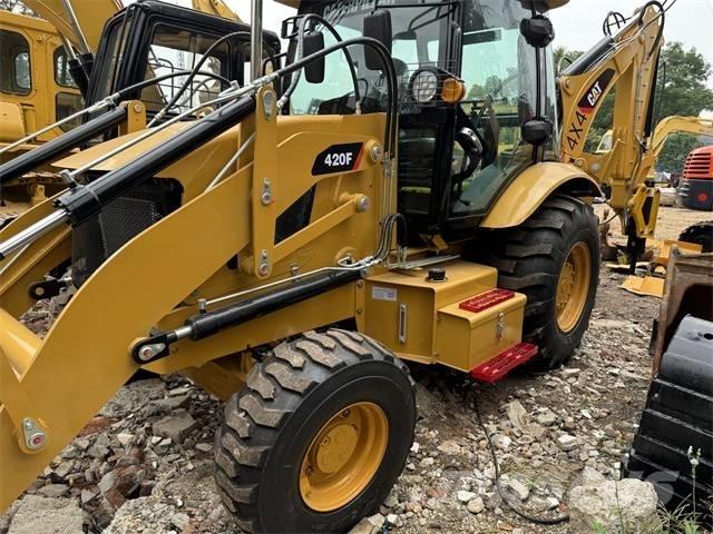 CAT 420 F Екскаватори-навантажувачі