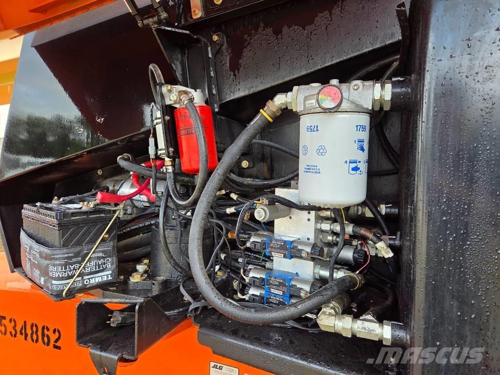 JLG 660 SJ Телескопічні підйомники