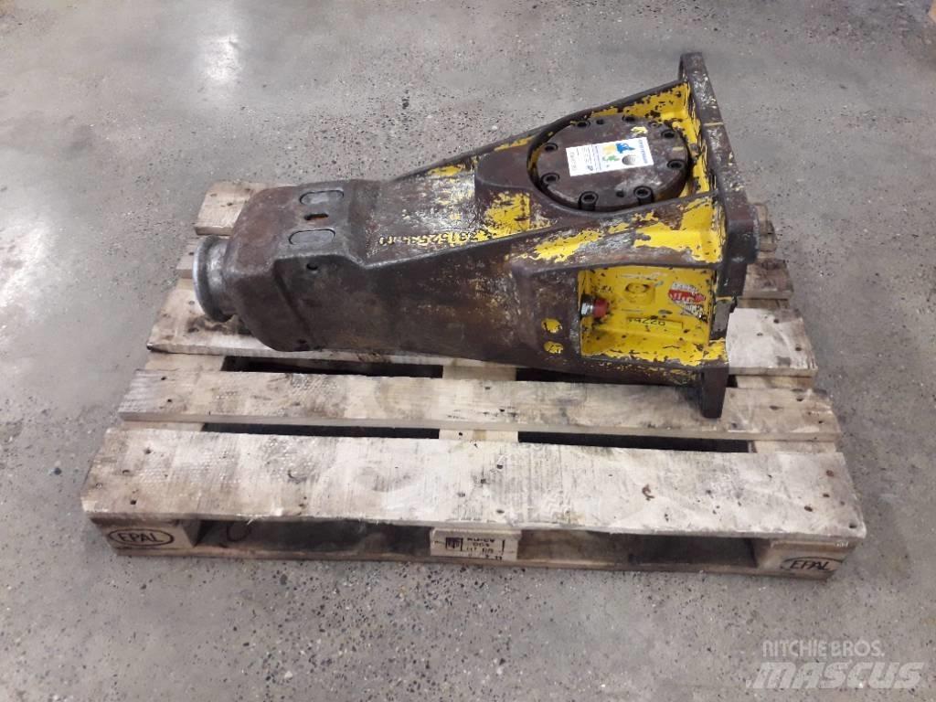 Atlas Copco SB 450 Плуги