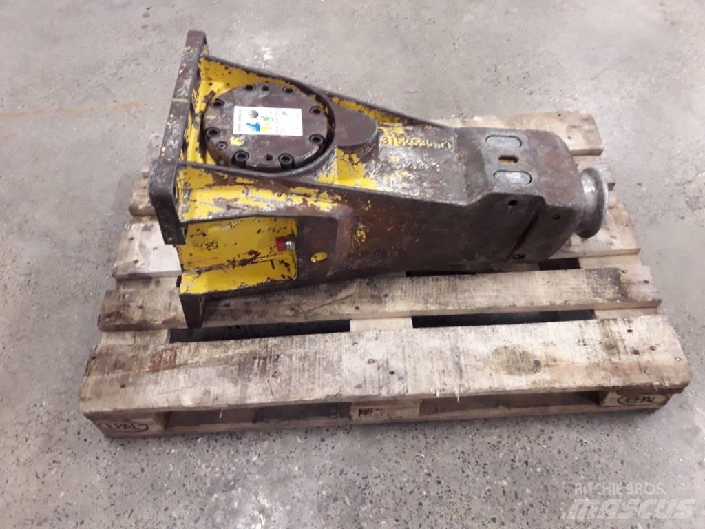 Atlas Copco SB 450 Плуги
