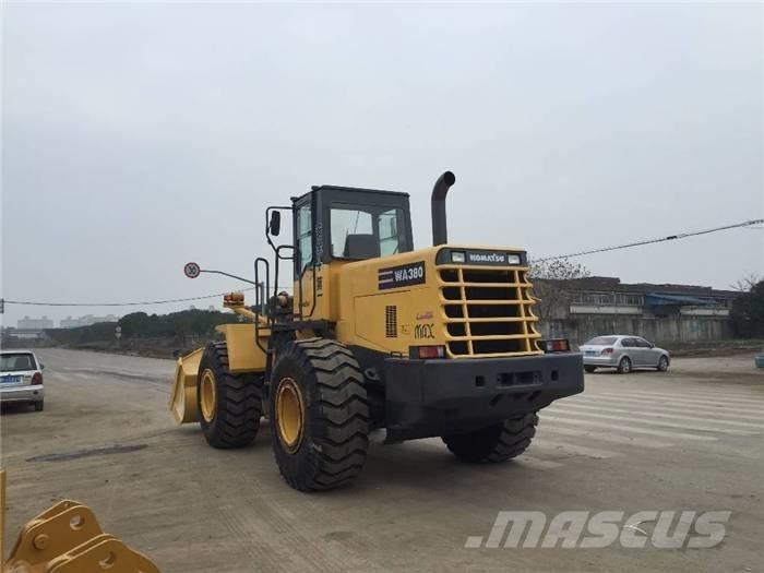 Komatsu WA 380-3 Фронтальні навантажувачі