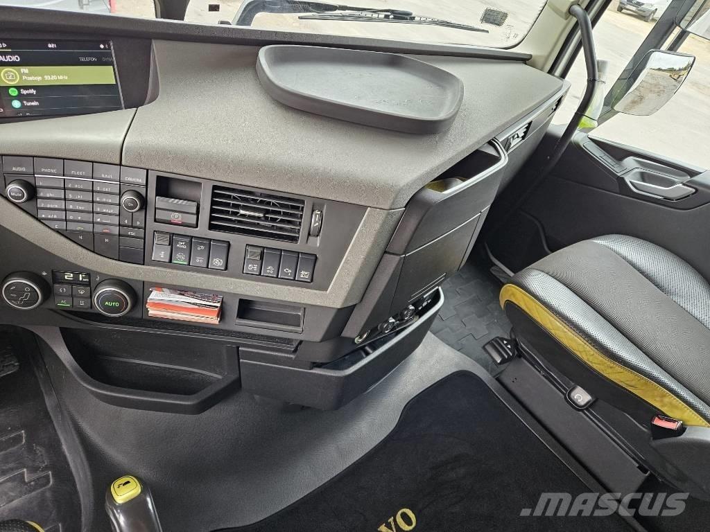 Volvo FH 16 6x2 550 Тягачі