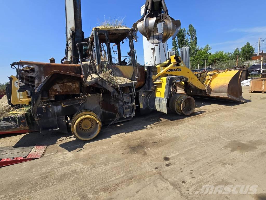 Komatsu 380-6 Шасі