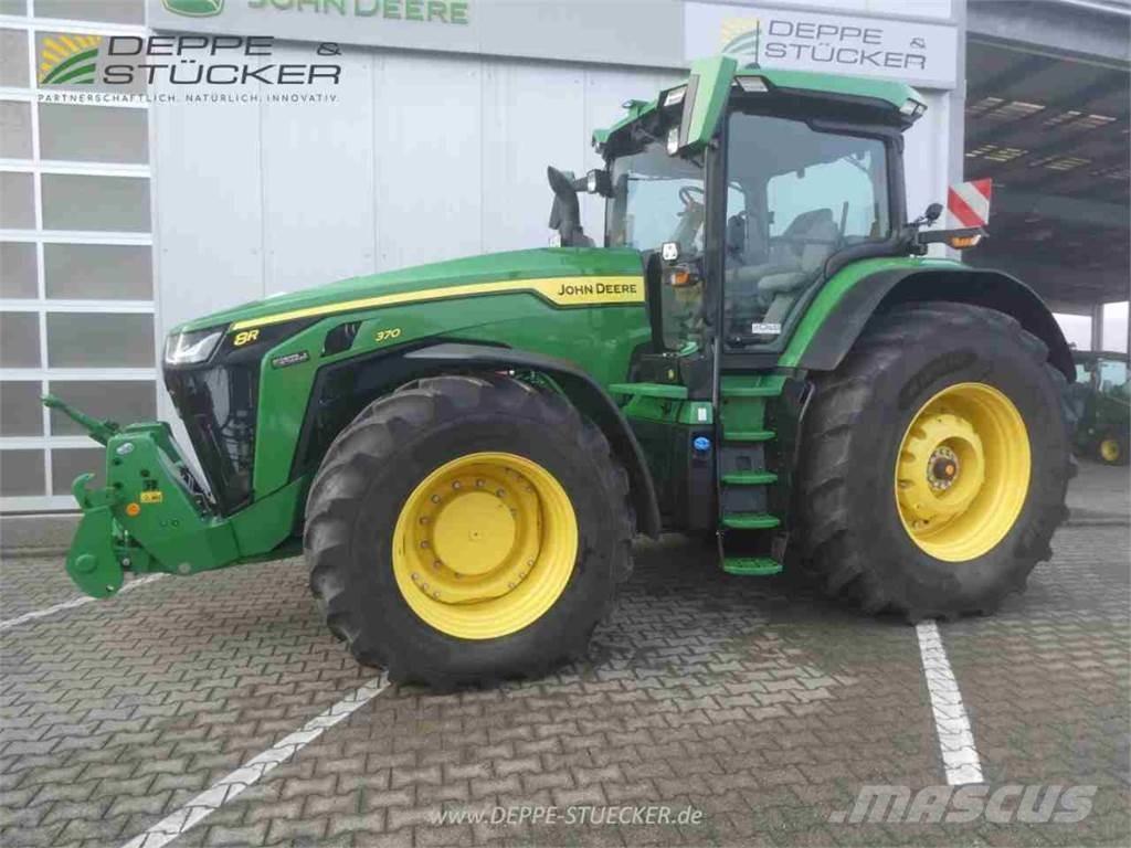 John Deere 8R 370 Трактори