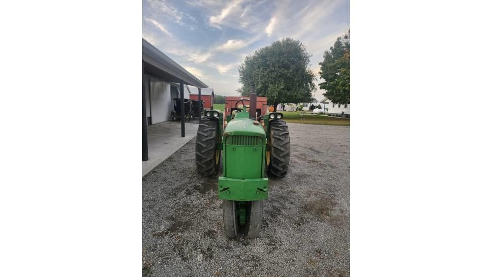 John Deere 3020 Трактори
