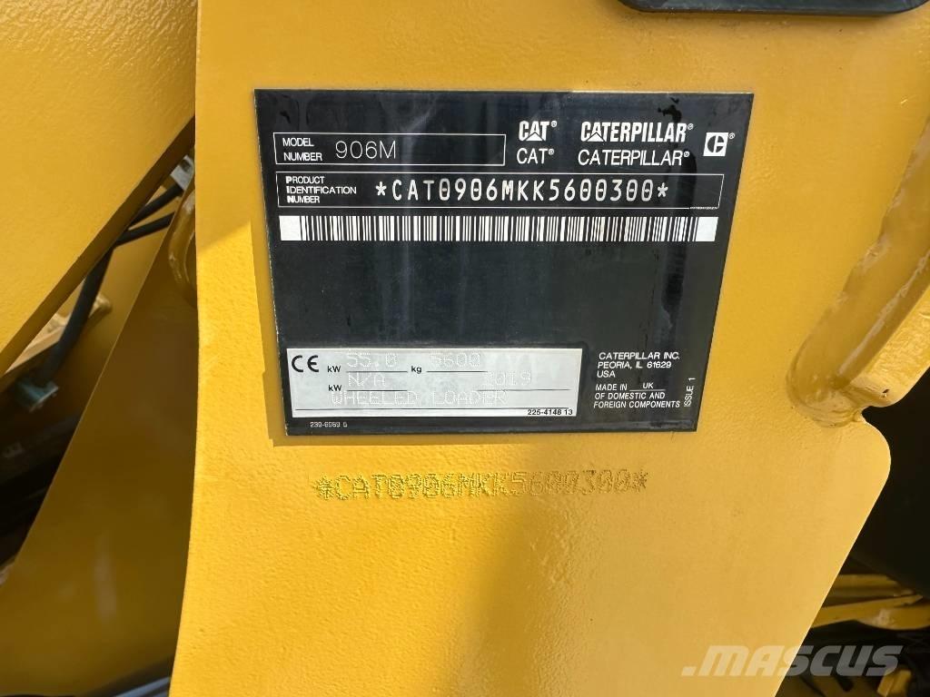 CAT 906 M Фронтальні навантажувачі