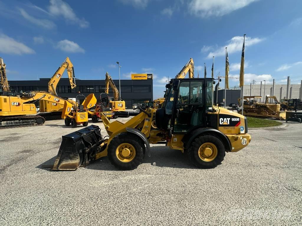 CAT 906 M Фронтальні навантажувачі