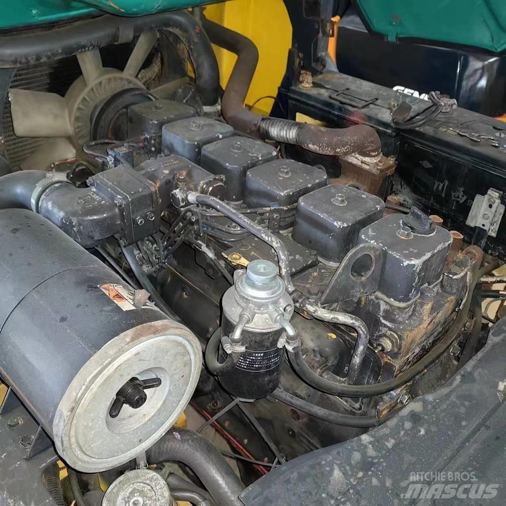 Komatsu FD 50-6 Дизельні навантажувачі