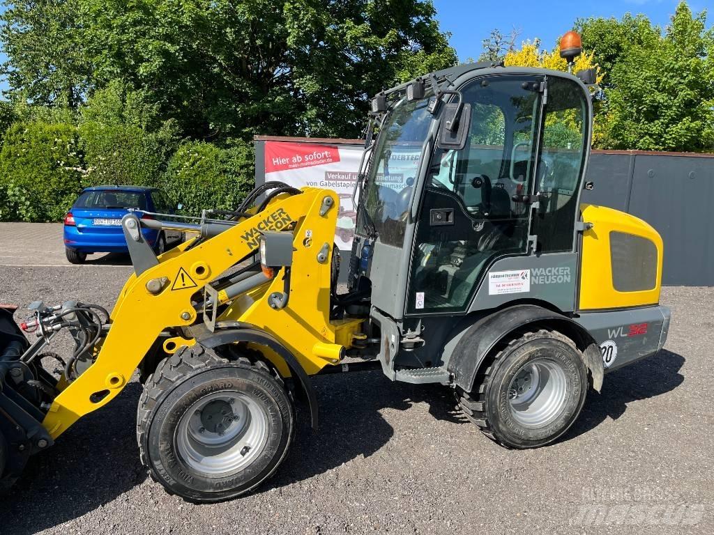 Wacker Neuson WL 32 Фронтальні навантажувачі