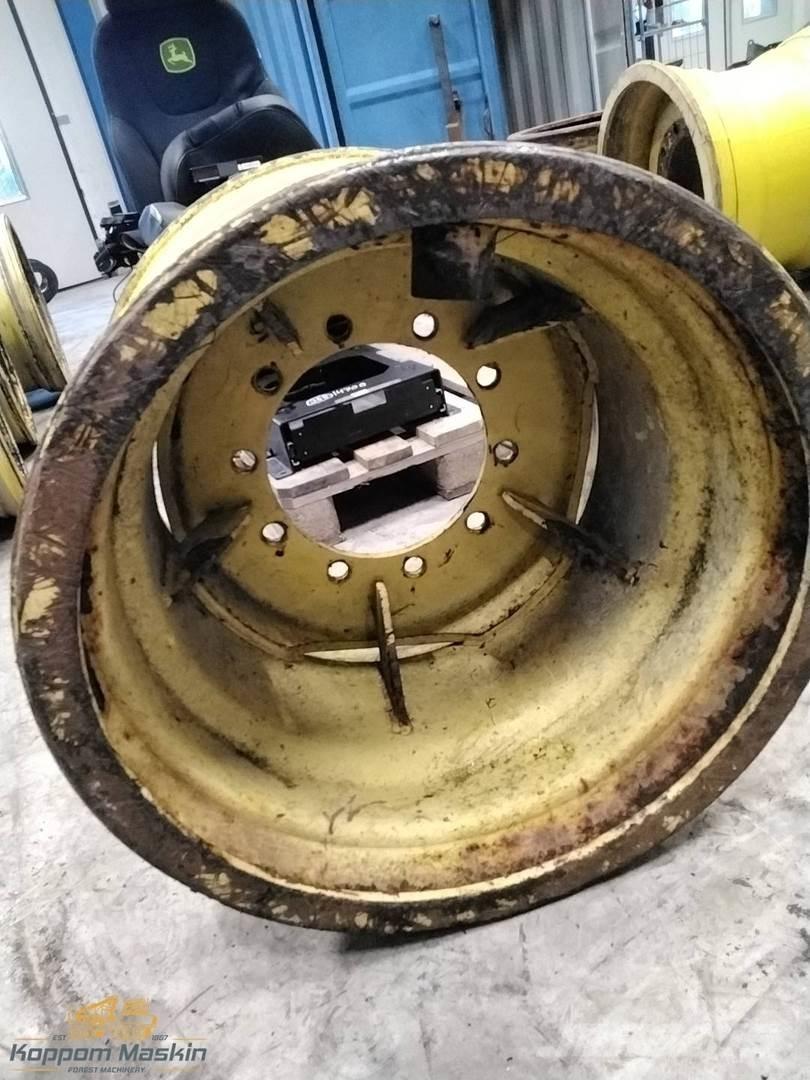 Ösa 250 20x26,5 Шини