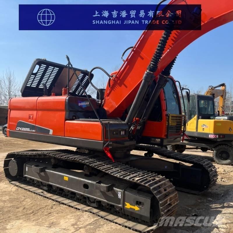Doosan DX 225 Гусеничні екскаватори