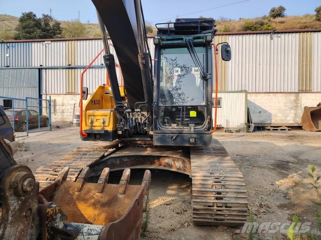 Volvo EC 220 E Гусеничні екскаватори