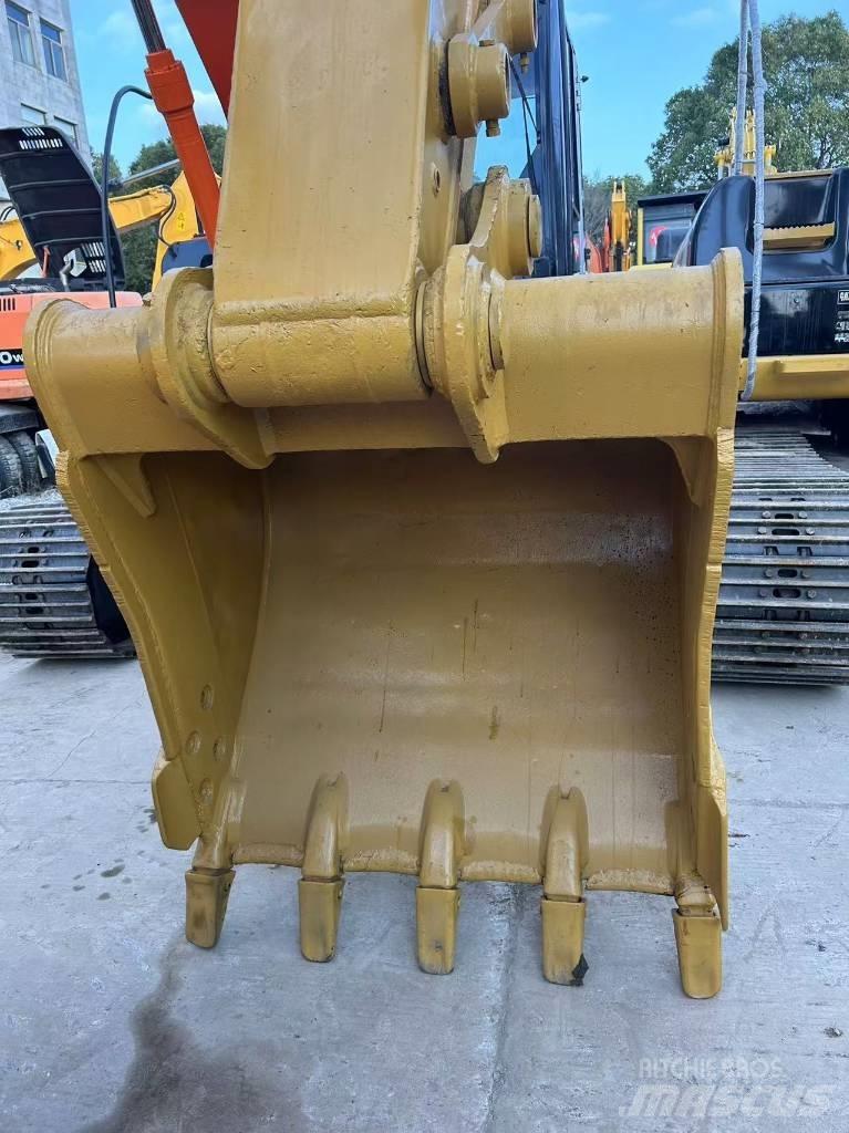 CAT 320 C Гусеничні екскаватори