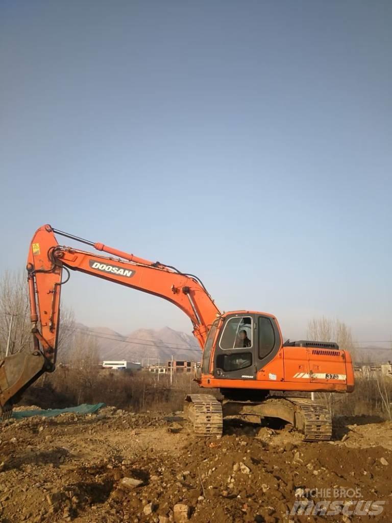 Doosan dx225 Гусеничні екскаватори