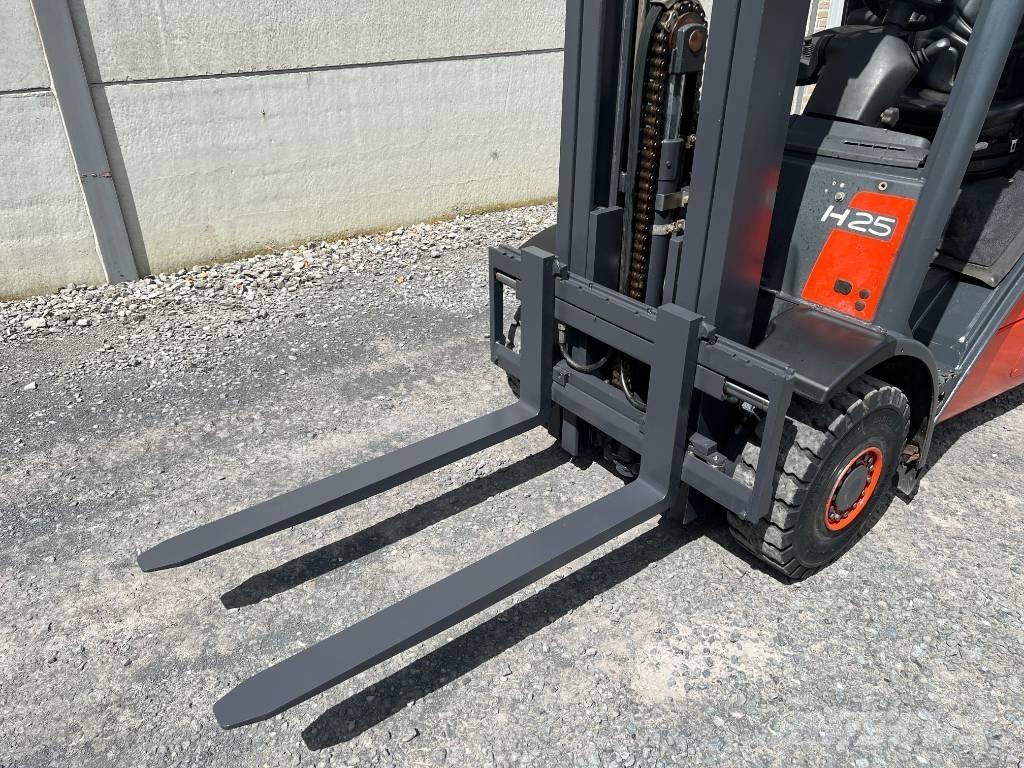Linde H25D-01 Дизельні навантажувачі