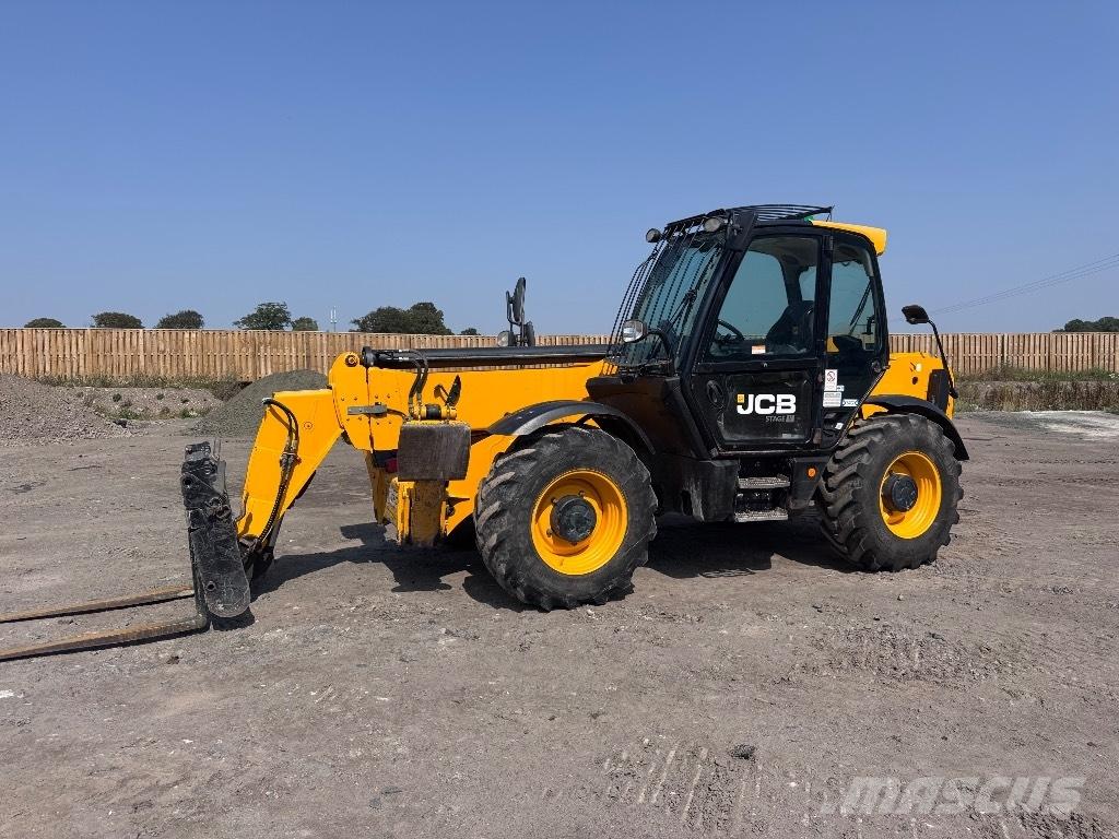 JCB 540-140 Телескопічні навантажувачі