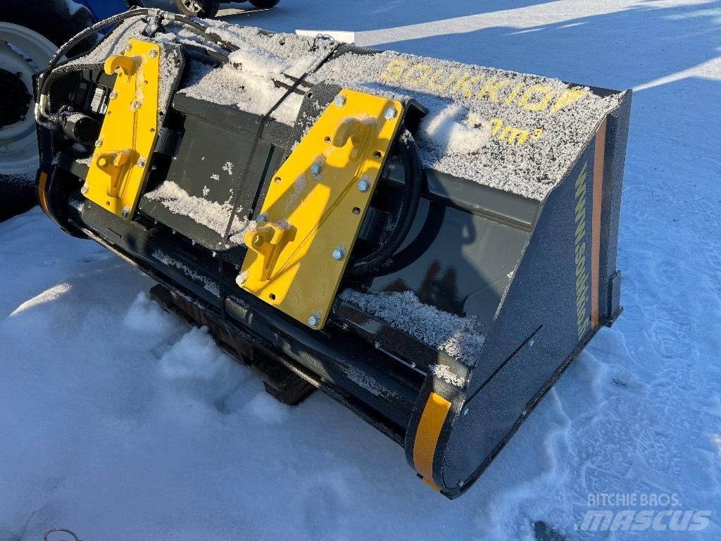 Soukkio HK 1.0m^3 Розсіювачі солі та піску