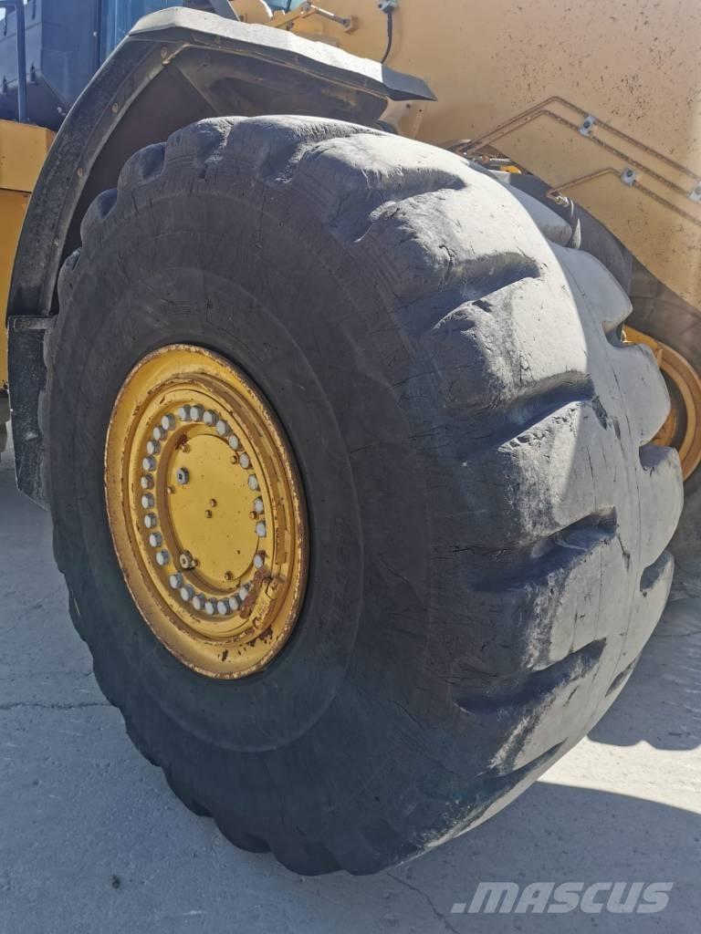 CAT 980M Фронтальні навантажувачі