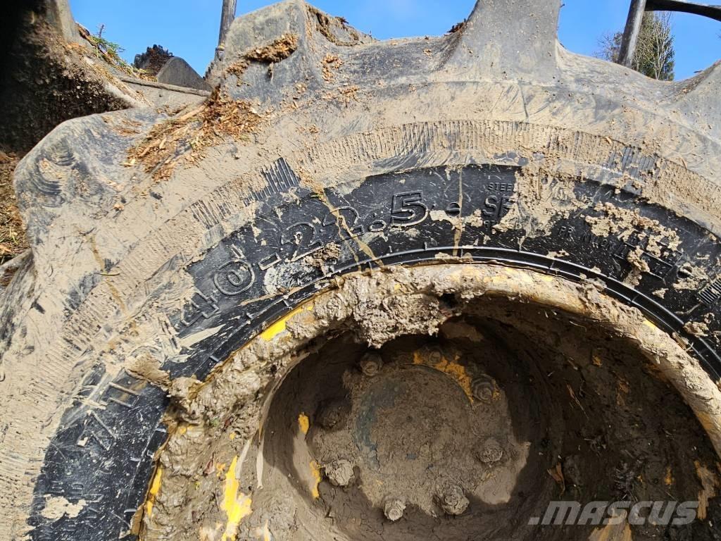 HSM 805 F Трельовочні трактора