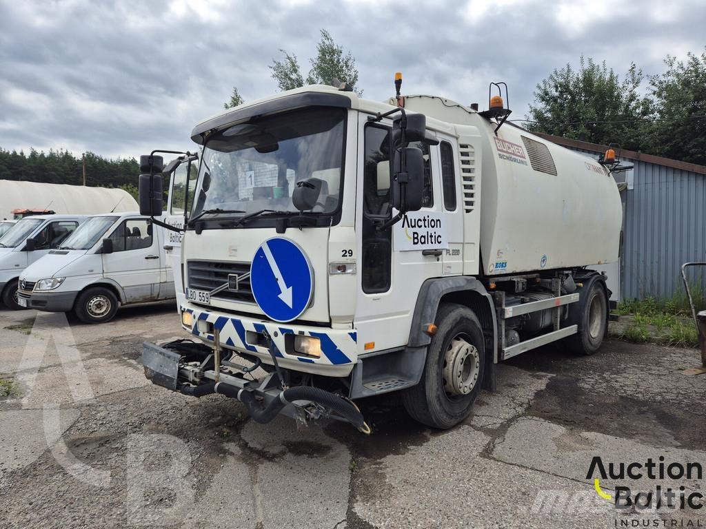 Volvo FL618 Підмітальні машини
