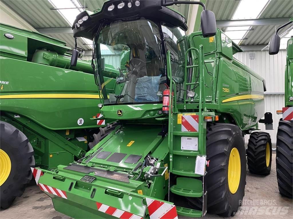 John Deere T550i Зернозбиральні комбайни