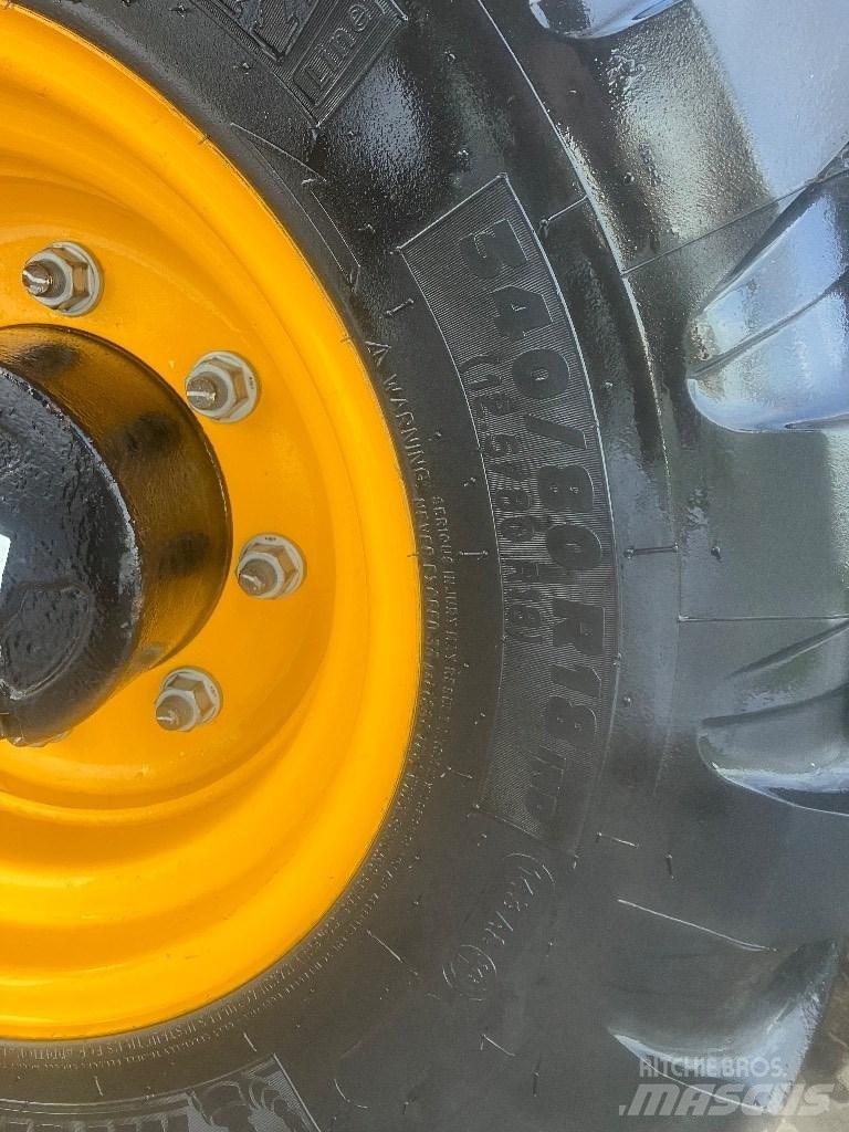 JCB 525-60 Телескопічний навантажувач