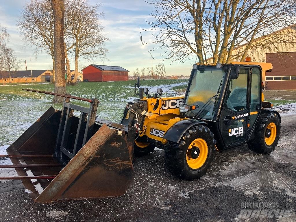 JCB 525-60 Телескопічний навантажувач