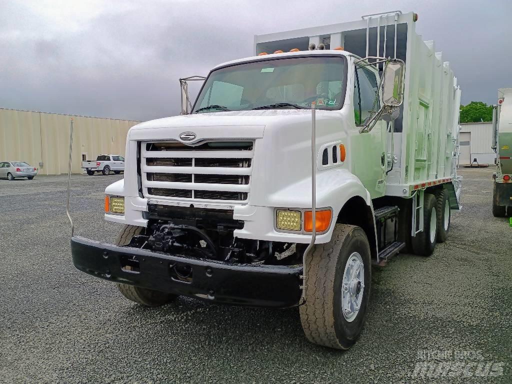 Sterling L7500 Сміттєвози